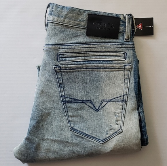 NWT GUESS Slim Fit Deconstructed Denim Shorts 32 - Picture 7 of 7